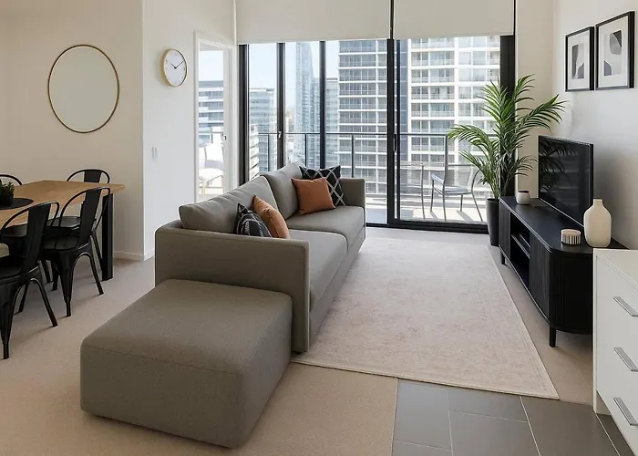 Stunning Mountain Views & Brisbane\'S Best Location